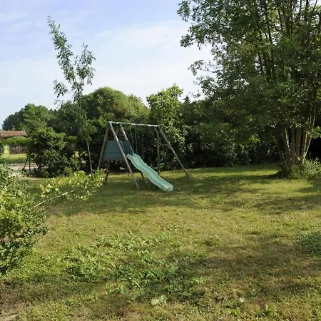 Holiday home Le Pre Des Marguerites Rosnay-l'Hopital